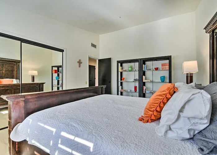 Heated Saltwater Pool: Group Getaway In Holiday home