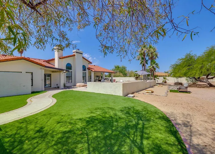Heated Saltwater Pool: Group Getaway In Scottsdale