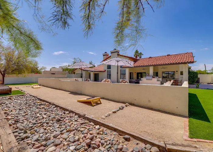 Holiday home Heated Saltwater Pool: Group Getaway In Scottsdale