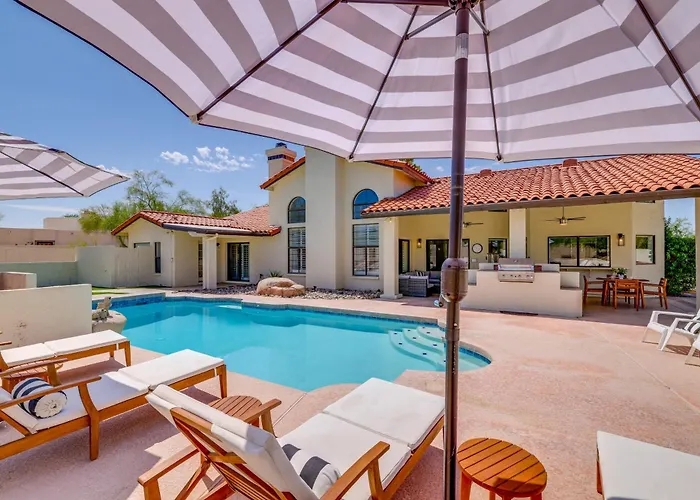 Holiday home Heated Saltwater Pool: Group Getaway In